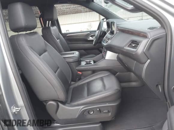 2024 Chevrolet Suburban LT z VIN 1GNSCCKD7RR267668, wystawiony jako IAAI lot #43049269 z przebiegiem 48 190 mil mil oraz . Historia ofert i sprzedaży dostępna na DreamBid. Obrazek 5.