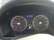 ✅ 2010 Hyundai Accent GS • VIN: KMHCM3AC1AU166903 • Лот: 57258755. Опубликован ранее на Copart с пробегом 138 275 миль. Бесплатный доступ к архиву аукционных продаж из США и подробный отчёт об истории автомобиля на DreamBid. Изображение 9.