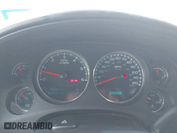 2014 Chevrolet Suburban LT z VIN 1GNSCJE09ER246246, wystawiony jako IAAI lot #42362059 z przebiegiem 321 684 mil mil oraz . Historia ofert i sprzedaży dostępna na DreamBid. Obrazek 7.