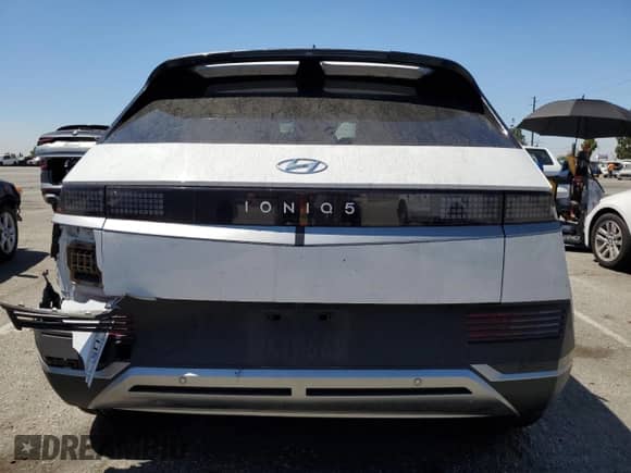 ✅ 2024 Hyundai Ioniq 5 SE Standard Range • VIN: KM8KM4DB3RU269806 • Lot: 63148845. Wystawiony na Copart z przebiegiem 17 941 mil. Bezpłatny archiwum sprzedaży aukcyjnych z USA i szczegółowy raport historii pojazdu na DreamBid. Zdjęcie 6.