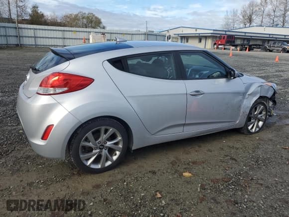 ✅ 2016 Hyundai Veloster • VIN: KMHTC6AD0GU294457 • Lot: 79025634. Wystawiony na Copart z przebiegiem 36 903 mil. Bezpłatny archiwum sprzedaży aukcyjnych z USA i szczegółowy raport historii pojazdu na DreamBid. Zdjęcie 3.