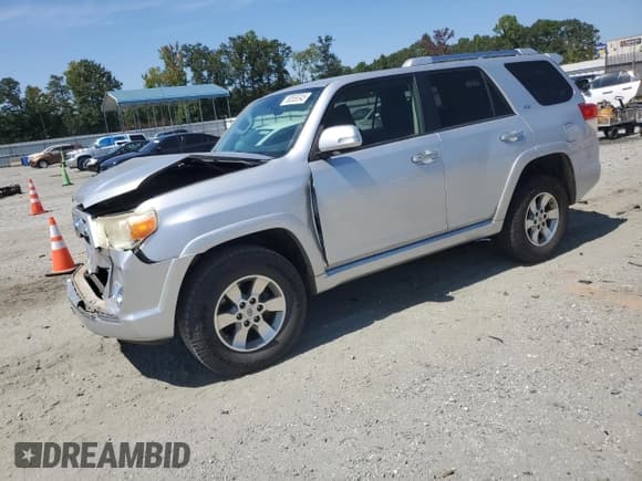 ✅ 2013 Toyota 4Runner SR5 • VIN: JTEBU5JR8D5115716 • Lot: 80555345. Wystawiony na Copart z przebiegiem 218 225 mil. Bezpłatny archiwum sprzedaży aukcyjnych z USA i szczegółowy raport historii pojazdu na DreamBid. Zdjęcie 1.
