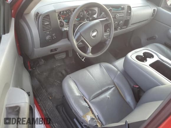 ✅ 2009 Chevrolet Silverado 2500HD Work Truck • VIN: 1GCHC44K29E116006 • Lot: 91641815. Listed on Copart with 172,726 mi. Free auction sales archive from the USA and detailed vehicle history report at DreamBid. Image 8.