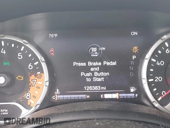 ✅ 2017 Jeep Renegade Limited • VIN: ZACCJBDB5HPE54252 • Лот: 43095440. Опубликован ранее на IAAI с пробегом 126 383 миль. Бесплатный доступ к архиву аукционных продаж из США и подробный отчёт об истории автомобиля на DreamBid. Изображение 15.