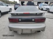 ✅ 1999 Pontiac Firebird Formula • VIN: 2G2FV22G7X2205961 • Lot: 75607124. Wystawiony na Copart z przebiegiem 199 676 mil. Bezpłatny archiwum sprzedaży aukcyjnych z USA i szczegółowy raport historii pojazdu na DreamBid. Zdjęcie 6.