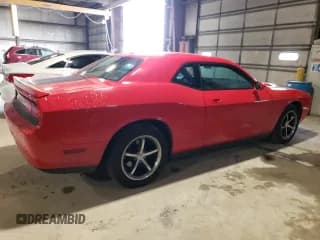 ✅ 2010 Dodge Challenger SE • VIN: 2B3CJ4DV4AH170304 • Lot: 82936933. Wystawiony na Copart z przebiegiem 142 734 mil. Bezpłatny archiwum sprzedaży aukcyjnych z USA i szczegółowy raport historii pojazdu na DreamBid. Zdjęcie 3.