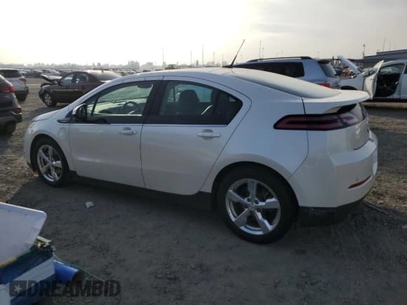 ✅ 2014 Chevrolet Volt • VIN: 1G1RH6E42EU161036 • Lot: 84046814. Wystawiony na Copart z przebiegiem 156 718 mil. Bezpłatny archiwum sprzedaży aukcyjnych z USA i szczegółowy raport historii pojazdu na DreamBid. Zdjęcie 2.