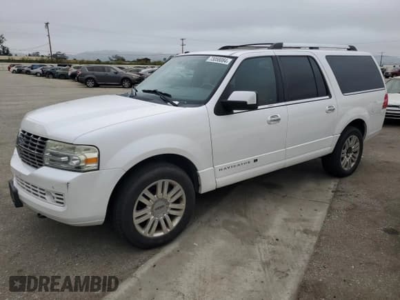 ✅ 2011 Lincoln Navigator • VIN: 5LMJJ3H56BEJ02548 • Lot: 73058084. Listed on Copart with 227,947 mi. Free auction sales archive from the USA and detailed vehicle history report at DreamBid. Image 1.