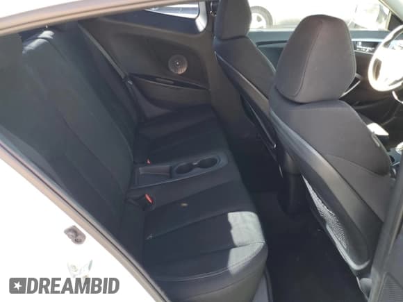 ✅ 2016 Hyundai Veloster • VIN: KMHTC6AD3GU268452 • Lot: 84065464. Wystawiony na Copart z przebiegiem 105 205 mil. Bezpłatny archiwum sprzedaży aukcyjnych z USA i szczegółowy raport historii pojazdu na DreamBid. Zdjęcie 11.