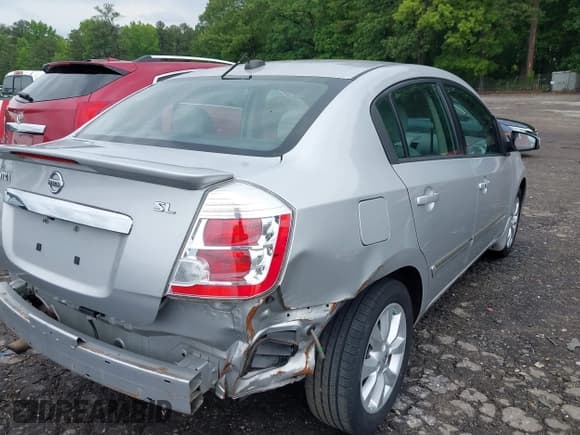 ✅ 2012 Nissan Sentra S • VIN: 3N1AB6APXCL695059 • Лот: 42172105. Опубликован ранее на IAAI с пробегом 195 371 миль. Бесплатный доступ к архиву аукционных продаж из США и подробный отчёт об истории автомобиля на DreamBid. Изображение 6.