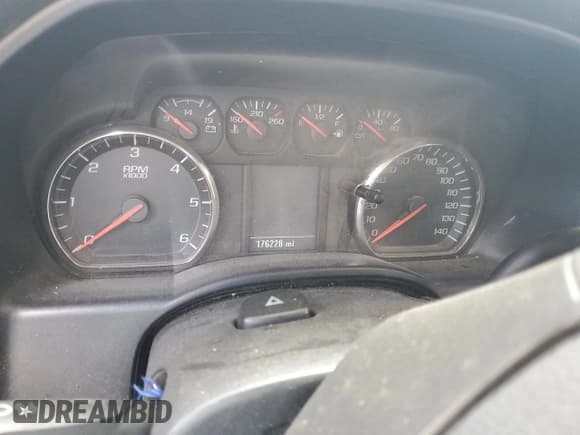 ✅ 2018 Chevrolet Silverado 2500HD Work Truck • VIN: 1GC1KUEG9JF277448 • Лот: 66103465. Опубликован ранее на Copart с пробегом 176 228 миль. Бесплатный доступ к архиву аукционных продаж из США и подробный отчёт об истории автомобиля на DreamBid. Изображение 9.