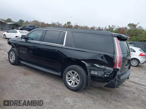 ✅ 2017 Chevrolet Suburban LS • VIN: 1GNSCGKC4HR289284 • Lot: 41503869. Listed on IAAI with 92,048 mi. Free auction sales archive from the USA and detailed vehicle history report at DreamBid. Image 3.