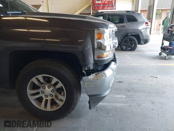 2016 Chevrolet Silverado 1500 LT with VIN 3GCUKREC6GG129840, listed as a IAAI auction lot 43088052 with 123,184 mi miles and . Bid and sale history available at DreamBid. Image 6.