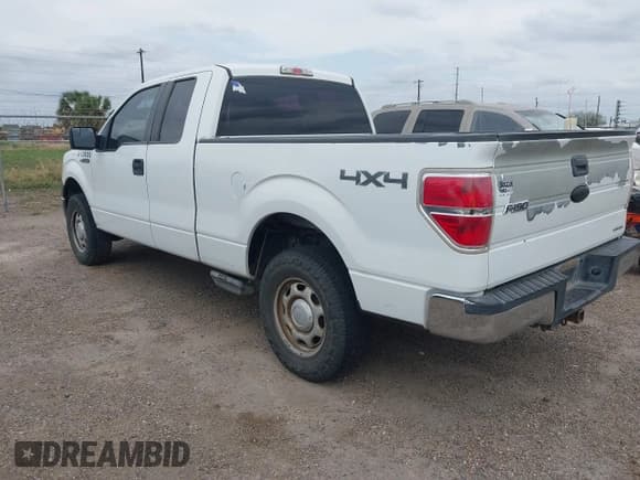 ✅ 2011 Ford F-150 XL • VIN: 1FTEX1EM6BKD47410 • Lot: 41575535. Listed on IAAI with 372,634 mi. Free auction sales archive from the USA and detailed vehicle history report at DreamBid. Image 3.
