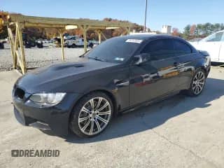 2008 BMW 3 Series M3 z VIN WBSWL93528PL89331, wystawiony jako Copart lot #76747624 z przebiegiem 125 563 mil mil oraz Szkoda całkowita • Salvage title. Historia ofert i sprzedaży dostępna na DreamBid. Obrazek 1.