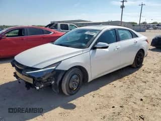 2022 Hyundai Elantra Limited с VIN 5NPLP4AG3NH083641, выставлен на аукционе Copart как лот 71609045 с пробегом 62 644 миль миль и Списание • Salvage title. История ставок и продаж доступна на DreamBid. Изображение 1.
