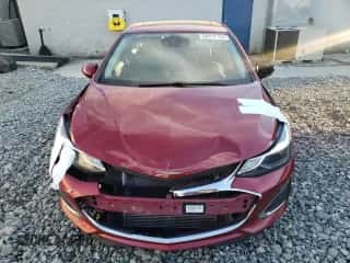 2019 Chevrolet Cruze Premier z VIN 1G1BF5SM5K7132730, wystawiony jako Copart lot #69477152 z przebiegiem 93 756 mil mil oraz . Historia ofert i sprzedaży dostępna na DreamBid. Obrazek 5.