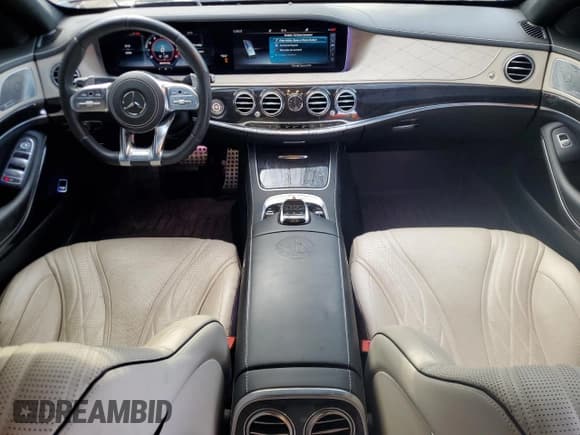 ✅ 2019 Mercedes-Benz S 63 AMG • VIN: WDDUG8JB8KA418823 • Lot: 70863665. Listed on Copart with 32,288 mi. Free auction sales archive from the USA and detailed vehicle history report at DreamBid. Image 8.