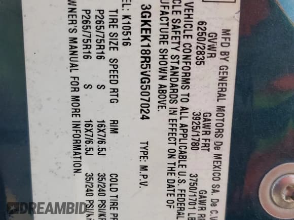 ✅ 1997 GMC Yukon • VIN: 3GKEK18R5VG507024 • Лот: 85859154. Опубликован ранее на Copart с пробегом 243 877 миль. Бесплатный доступ к архиву аукционных продаж из США и подробный отчёт об истории автомобиля на DreamBid. Изображение 13.