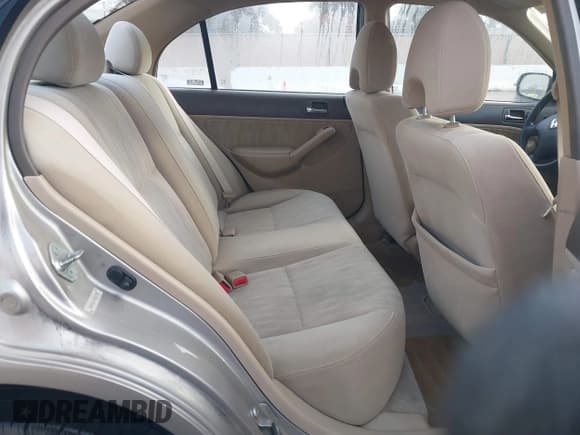 ✅ 2004 Honda Civic LX • VIN: 2HGES16514H620898 • Lot: 43811703. Wystawiony na IAAI z przebiegiem 104 404 mil. Bezpłatny archiwum sprzedaży aukcyjnych z USA i szczegółowy raport historii pojazdu na DreamBid. Zdjęcie 8.