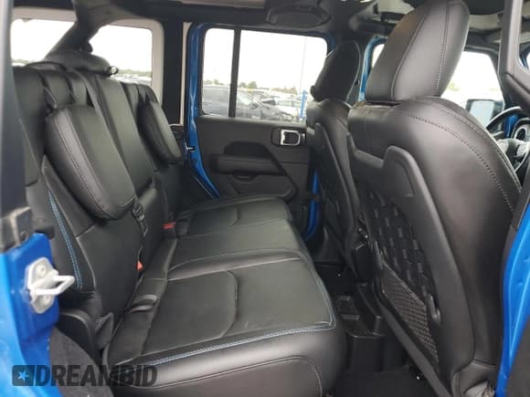 ✅ 2021 Jeep Wrangler Unlimited Rubicon • VIN: 1C4JJXR62MW750231 • Lot: 69658575. Listed on Copart with 50,538 mi. Free auction sales archive from the USA and detailed vehicle history report at DreamBid. Image 11.