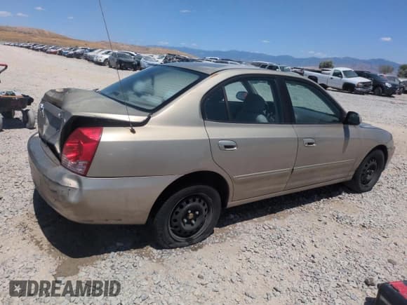✅ 2005 Hyundai Elantra GLS • VIN: KMHDN46D45U068463 • Lot: 60810135. Wystawiony na Copart z przebiegiem 248 016 mil. Bezpłatny archiwum sprzedaży aukcyjnych z USA i szczegółowy raport historii pojazdu na DreamBid. Zdjęcie 3.