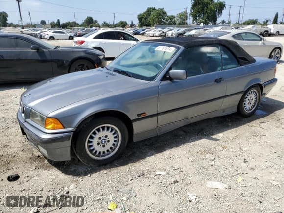 ✅ 1994 BMW 3 Series 318i • VIN: WBABK6329RED16256 • Лот: 67191674. Опубликован ранее на Copart с пробегом 113 073 миль. Бесплатный доступ к архиву аукционных продаж из США и подробный отчёт об истории автомобиля на DreamBid. Изображение 1.