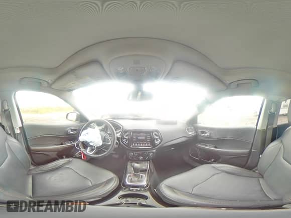 2018 Jeep Compass Limited z VIN 3C4NJDCB6JT435309, wystawiony jako Copart lot #81708385 z przebiegiem 88 825 mil mil oraz Czysty tytuł • Clean title. Historia ofert i sprzedaży dostępna na DreamBid. Obrazek 16.