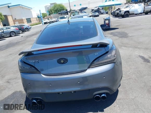 ✅ 2014 Hyundai Genesis Coupe Ultimate • VIN: KMHHU6KJ9EU120827 • Lot: 42630084. Wystawiony na IAAI z przebiegiem 118 614 mil. Bezpłatny archiwum sprzedaży aukcyjnych z USA i szczegółowy raport historii pojazdu na DreamBid. Zdjęcie 17.