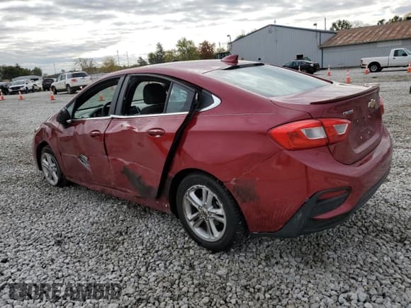 ✅ 2017 Chevrolet Cruze LT • VIN: 1G1BE5SM5H7175623 • Лот: 89928975. Опубликован ранее на Copart с пробегом 75 078 миль. Бесплатный доступ к архиву аукционных продаж из США и подробный отчёт об истории автомобиля на DreamBid. Изображение 2.