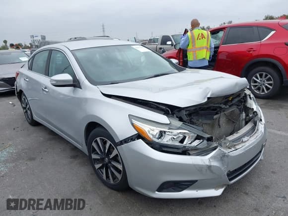 ✅ 2018 Nissan Altima S • VIN: 1N4AL3APXJC145996 • Lot: 42375205. Wystawiony na IAAI z przebiegiem 160 716 mil. Bezpłatny archiwum sprzedaży aukcyjnych z USA i szczegółowy raport historii pojazdu na DreamBid. Zdjęcie 1.