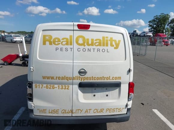 ✅ 2019 Nissan NV200 S • VIN: 3N6CM0KNXKK695123 • Lot: 43121294. Wystawiony na IAAI z przebiegiem 90 607 mil. Bezpłatny archiwum sprzedaży aukcyjnych z USA i szczegółowy raport historii pojazdu na DreamBid. Zdjęcie 16.