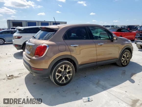 ✅ 2018 FIAT 500X Trekking • VIN: ZFBCFXCB0JP639010 • Лот: 70808305. Опубликован ранее на Copart с пробегом 41 276 миль. Бесплатный доступ к архиву аукционных продаж из США и подробный отчёт об истории автомобиля на DreamBid. Изображение 3.