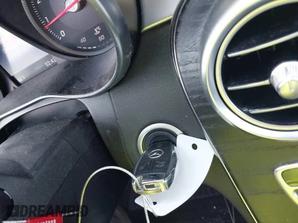 ✅ 2016 Mercedes-Benz C 300 • VIN: 55SWF4JBXGU169632 • Lot: 43633508. Listed on IAAI with 77,094 mi. Free auction sales archive from the USA and detailed vehicle history report at DreamBid. Image 11.