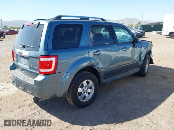 ✅ 2011 Ford Escape Hybrid • VIN: 1FMCU4K34BKA60771 • Lot: 42283654. Wystawiony na IAAI z przebiegiem 158 570 mil. Bezpłatny archiwum sprzedaży aukcyjnych z USA i szczegółowy raport historii pojazdu na DreamBid. Zdjęcie 4.