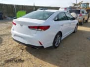 ✅ 2018 Hyundai Sonata Sport Plus • VIN: 5NPE34AF1JH689526 • Lot: 43573033. Listed on IAAI with 48,381 mi. Free auction sales archive from the USA and detailed vehicle history report at DreamBid. Image 4.