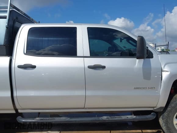 ✅ 2015 Chevrolet Silverado 2500HD LT • VIN: 1GC1KVEG7FF161176 • Lot: 42684231. Listed on IAAI with 242,456 mi. Free auction sales archive from the USA and detailed vehicle history report at DreamBid. Image 13.