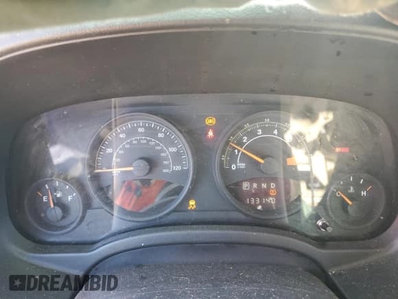 ✅ 2014 Jeep Patriot Latitude • VIN: 1C4NJPFA0ED547846 • Lot: 82178865. Wystawiony na Copart z przebiegiem 133 140 mil. Bezpłatny archiwum sprzedaży aukcyjnych z USA i szczegółowy raport historii pojazdu na DreamBid. Zdjęcie 9.