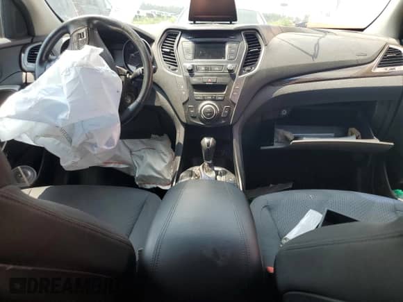 2018 Hyundai Santa Fe 2.4L z VIN 5XYZU3LB3JG546295, wystawiony jako Copart lot #64396365 z przebiegiem 112 822 mil mil oraz Szkoda całkowita • Salvage title. Historia ofert i sprzedaży dostępna na DreamBid. Obrazek 8.