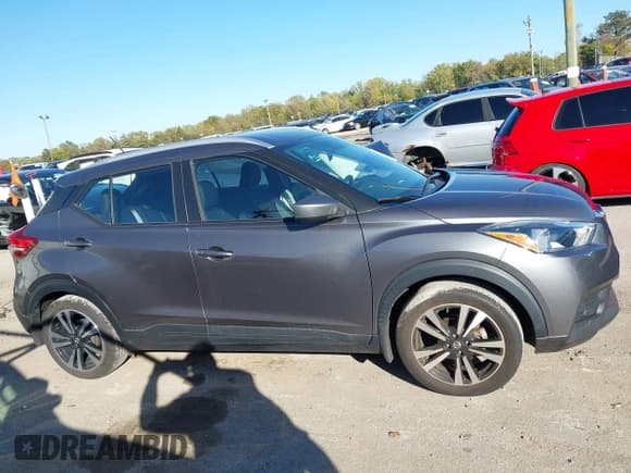✅ 2019 Nissan Kicks S • VIN: 3N1CP5CU3KL566683 • Lot: 43499413. Listed on IAAI with 41,587 mi. Free auction sales archive from the USA and detailed vehicle history report at DreamBid. Image 13.