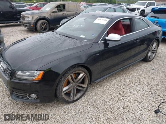 ✅ 2012 Audi S5 Prestige • VIN: WAUVVAFR3CA001917 • Лот: 43025165. Опубликован ранее на IAAI с пробегом 84 497 миль. Бесплатный доступ к архиву аукционных продаж из США и подробный отчёт об истории автомобиля на DreamBid. Изображение 2.