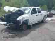 2010 Chevrolet Silverado 1500 LT z VIN 3GCRCSEA6AG170811, wystawiony jako IAAI lot #42697042 z przebiegiem 175 951 mil mil oraz . Historia ofert i sprzedaży dostępna na DreamBid. Obrazek 21.