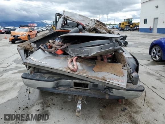 ✅ 2007 GMC Sierra 2500HD SLE1 • VIN: 1GTHK29D87E178475 • Лот: 56708085. Опубликован ранее на Copart с пробегом Не указан. Бесплатный доступ к архиву аукционных продаж из США и подробный отчёт об истории автомобиля на DreamBid. Изображение 6.