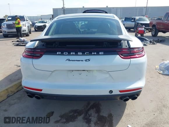 ✅ 2018 Porsche Panamera 4S • VIN: WP0AB2A78JL134681 • Lot: 41771249. Wystawiony na IAAI z przebiegiem 42 193 mil. Bezpłatny archiwum sprzedaży aukcyjnych z USA i szczegółowy raport historii pojazdu na DreamBid. Zdjęcie 16.