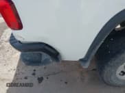 ✅ 2022 Chevrolet Silverado 2500HD Work Truck • VIN: 1GC2YLEY9NF233770 • Lot: 40905415. Wystawiony na IAAI z przebiegiem 145 387 mil. Bezpłatny archiwum sprzedaży aukcyjnych z USA i szczegółowy raport historii pojazdu na DreamBid. Zdjęcie 17.