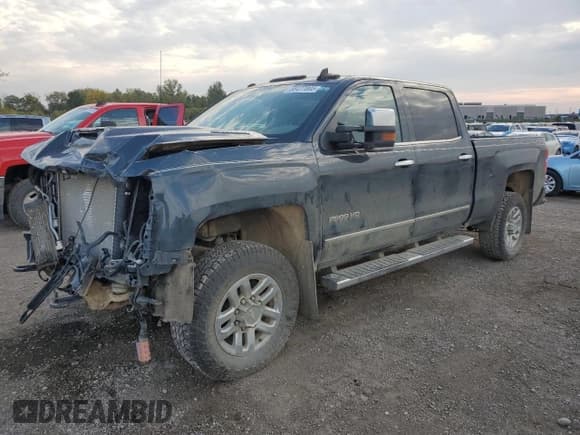 ✅ 2019 Chevrolet Silverado 2500HD LTZ • VIN: 1GC1KTEYXKF219336 • Лот: 86477895. Опубликован ранее на Copart с пробегом Не указан. Бесплатный доступ к архиву аукционных продаж из США и подробный отчёт об истории автомобиля на DreamBid. Изображение 1.