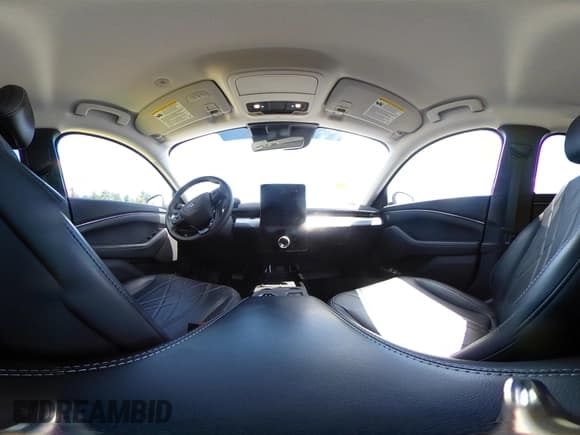 ✅ 2022 Ford Mustang Mach-E Select • VIN: 3FMTK1RM1NMA28893 • Lot: 42527420. Wystawiony na IAAI z przebiegiem 50 935 mil. Bezpłatny archiwum sprzedaży aukcyjnych z USA i szczegółowy raport historii pojazdu na DreamBid. Zdjęcie 18.