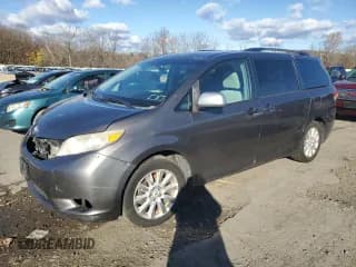 ✅ 2011 Toyota Sienna LE • VIN: 5TDJK3DC2BS028550 • Lot: 91227725. Wystawiony na Copart z przebiegiem 193 036 mil. Bezpłatny archiwum sprzedaży aukcyjnych z USA i szczegółowy raport historii pojazdu na DreamBid. Zdjęcie 1.