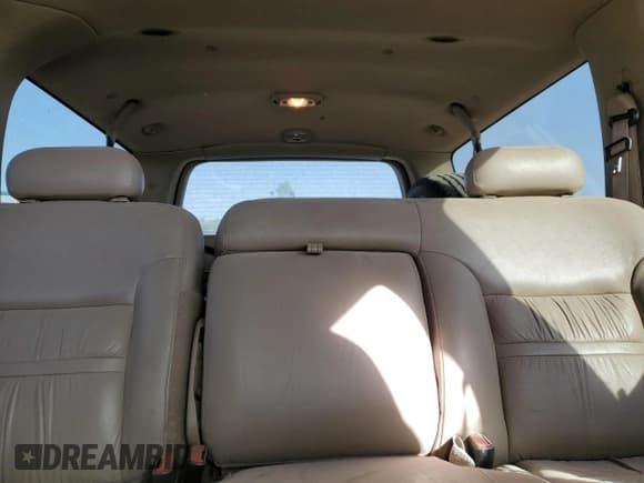 ✅ 2001 Ford Excursion Limited • VIN: 1FMNU42S01ED72891 • Lot: 89221445. Wystawiony na Copart z przebiegiem 16 990 mil. Bezpłatny archiwum sprzedaży aukcyjnych z USA i szczegółowy raport historii pojazdu na DreamBid. Zdjęcie 10.