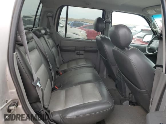 ✅ 2003 Ford Explorer Sport Trac XLS • VIN: 1FMDU77E93UB81849 • Lot: 65073135. Listed on Copart with 179,106 mi. Free auction sales archive from the USA and detailed vehicle history report at DreamBid. Image 10.